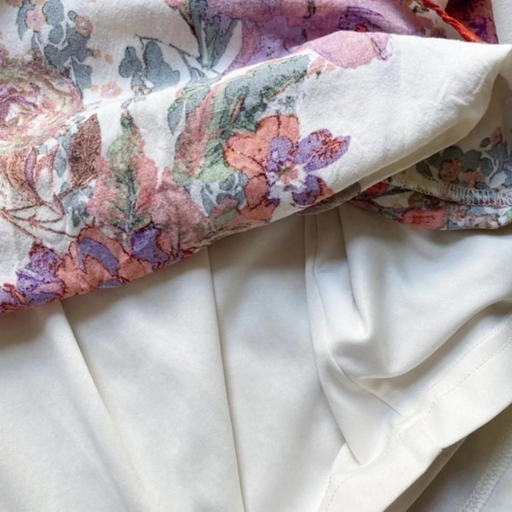 Andree by Unit Ivory Floral Short Sleeve‎ Dress - Picture 5 of 16